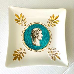 VINTAGE TRINKET ASHTRAY ITALIAN RENAISSANCE CAMEO CERAMIC UGO ZACCAGNINI 1940’s